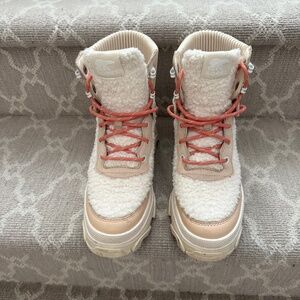 Sorel x Free People NIB